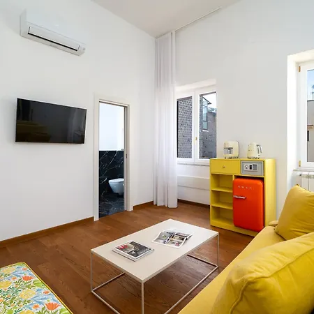 Yourhome - Casa Iovino Affittacamere 3*