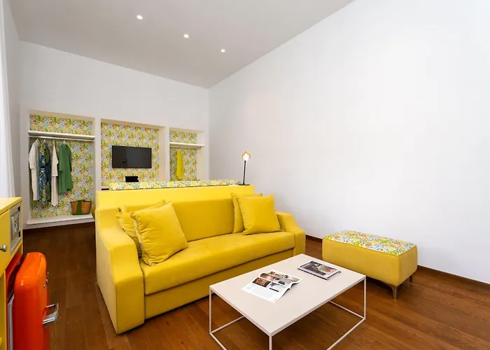 Yourhome - Casa Iovino בית הארחה